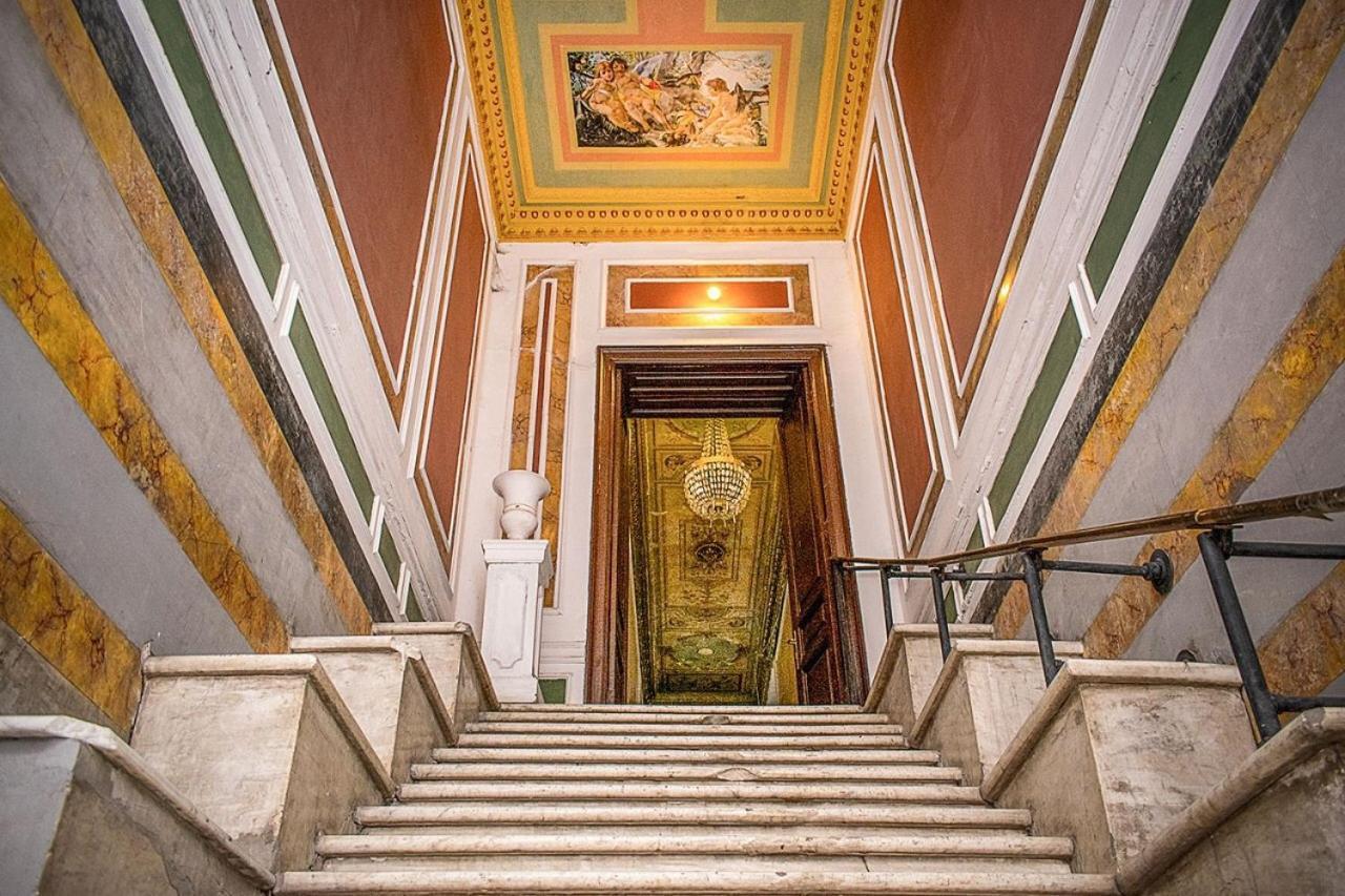 Mini-Hotel In The Very Heart Of Odessa Exterior photo