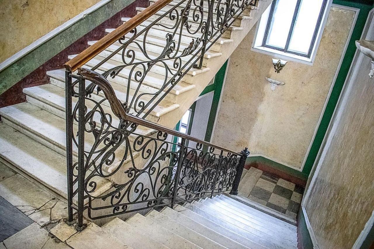 Mini-Hotel In The Very Heart Of Odessa Exterior photo